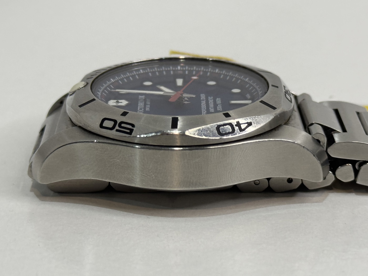 Victorinox Swiss Army I N O X Professional Diver 300 Ecay