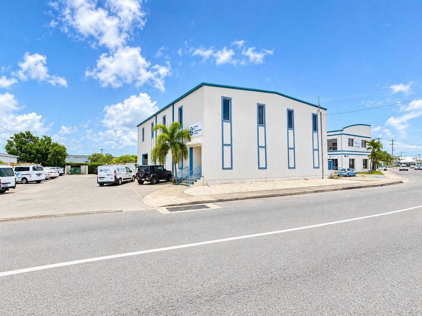 Loading Remp FOR RENT: Large Commercial Space in George Town. LOADING DOCK AND ...