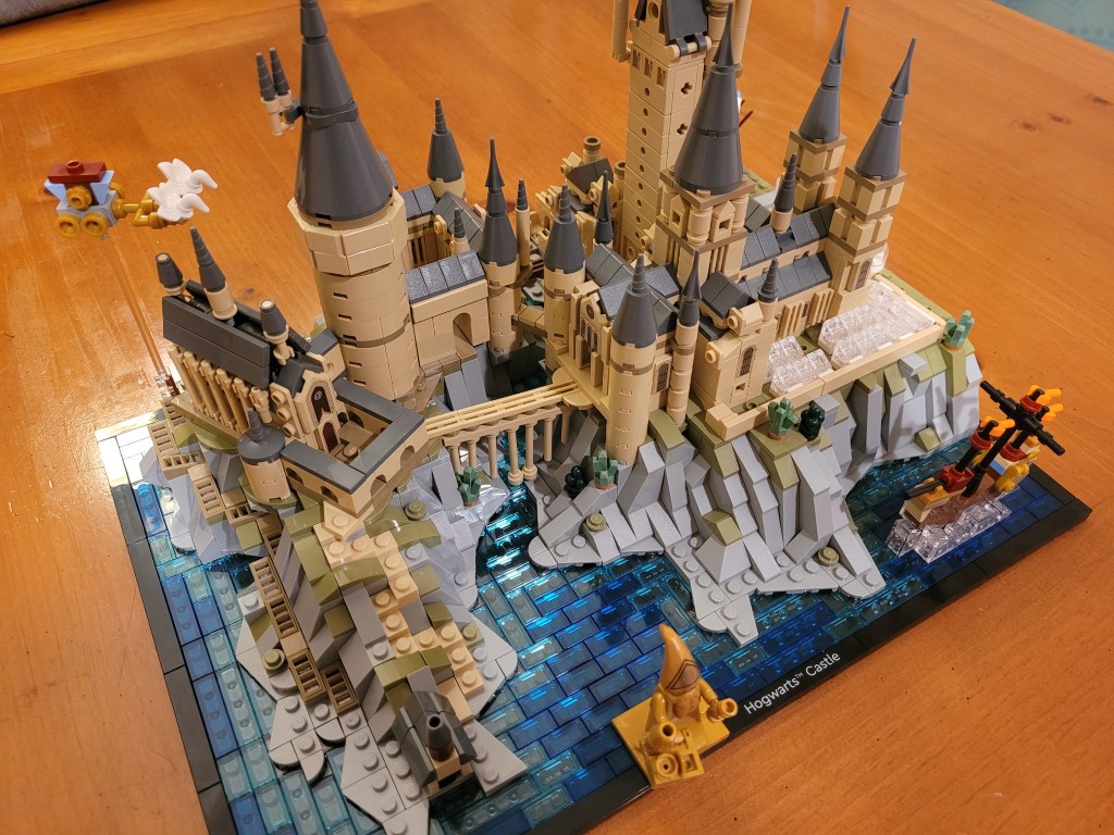 LEGO Harry Potter Hogwarts Castle and Grounds 76419 Building Set (2,660  Pieces)