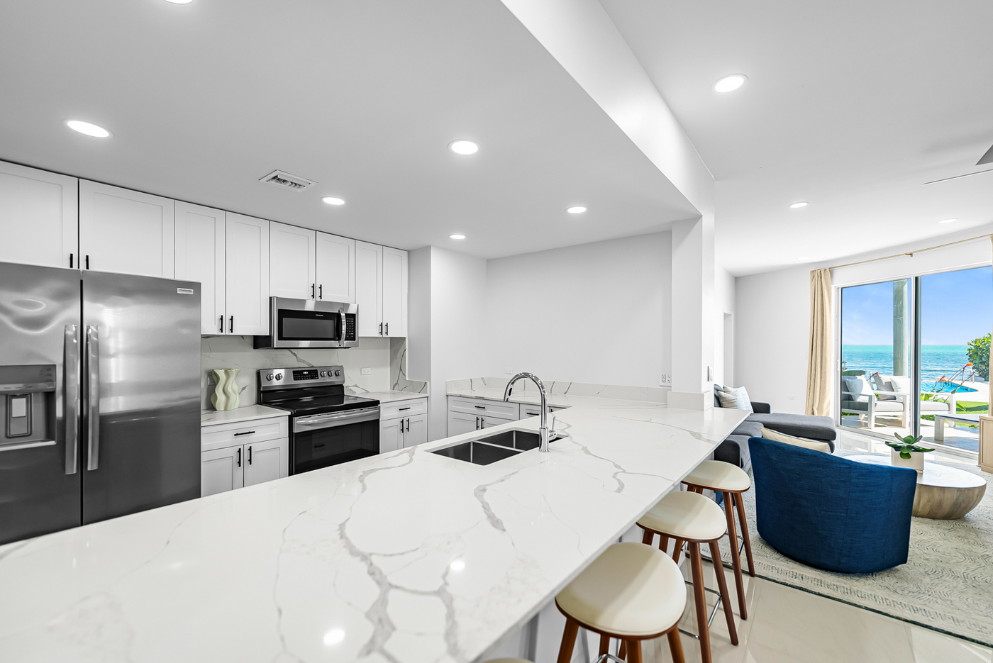 Stunning Upscale Rentals With Full Service Guest Suite image