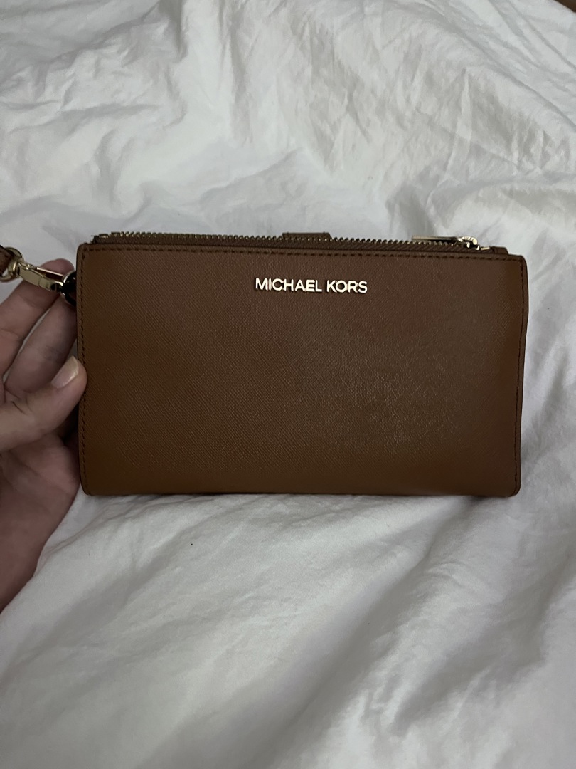 Michael kors purse outlet wallet sale