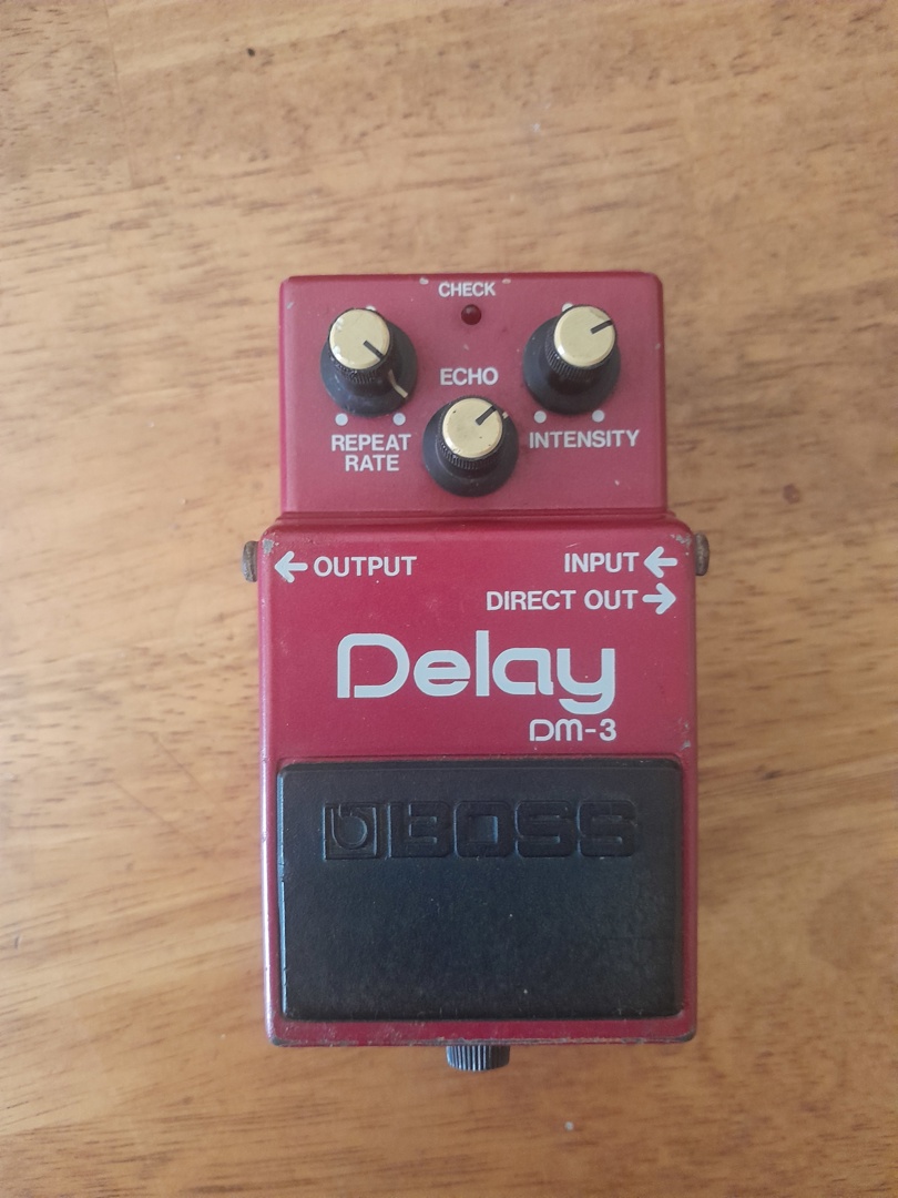Boss analog delay DM 3. Made in Japan - ecay