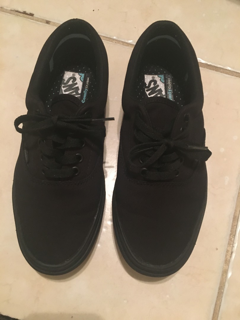 black shoes - ecay