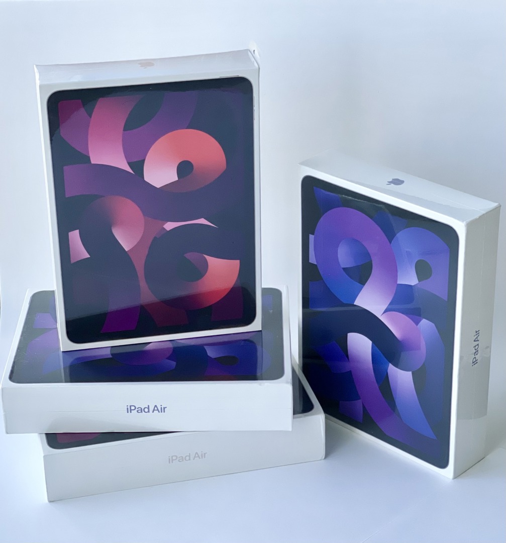 Brand new iPad Air 5th Gen with M1 Chip! 1 year Apple Warranty included ...