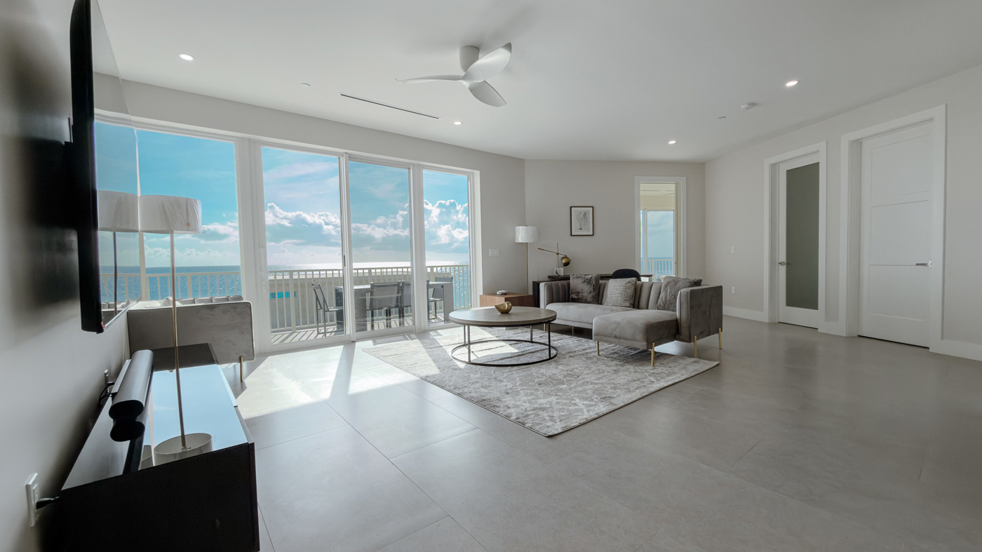 Photo inspiration: Picture Idea: Luxury Waterfront Condo Point West 3 Bed 3 Bath