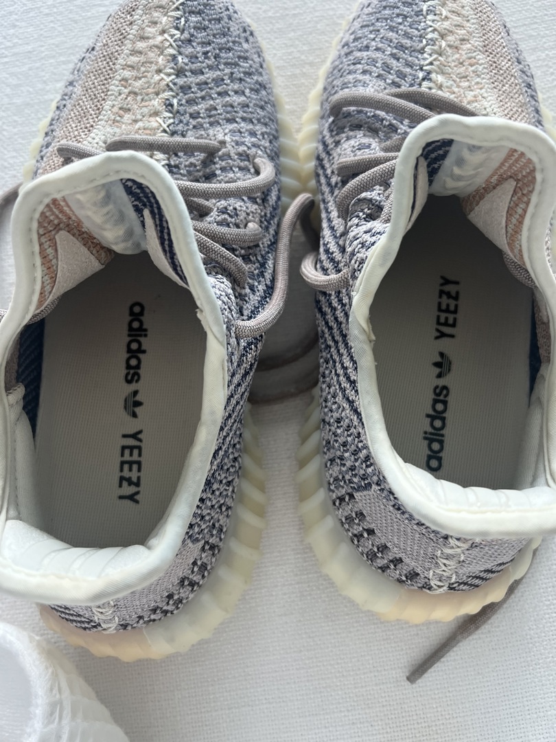 Mens hot sale yeezy sale