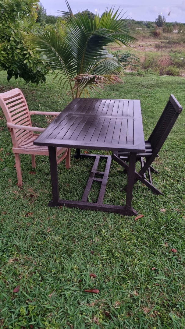 Used patio table online and chairs for sale