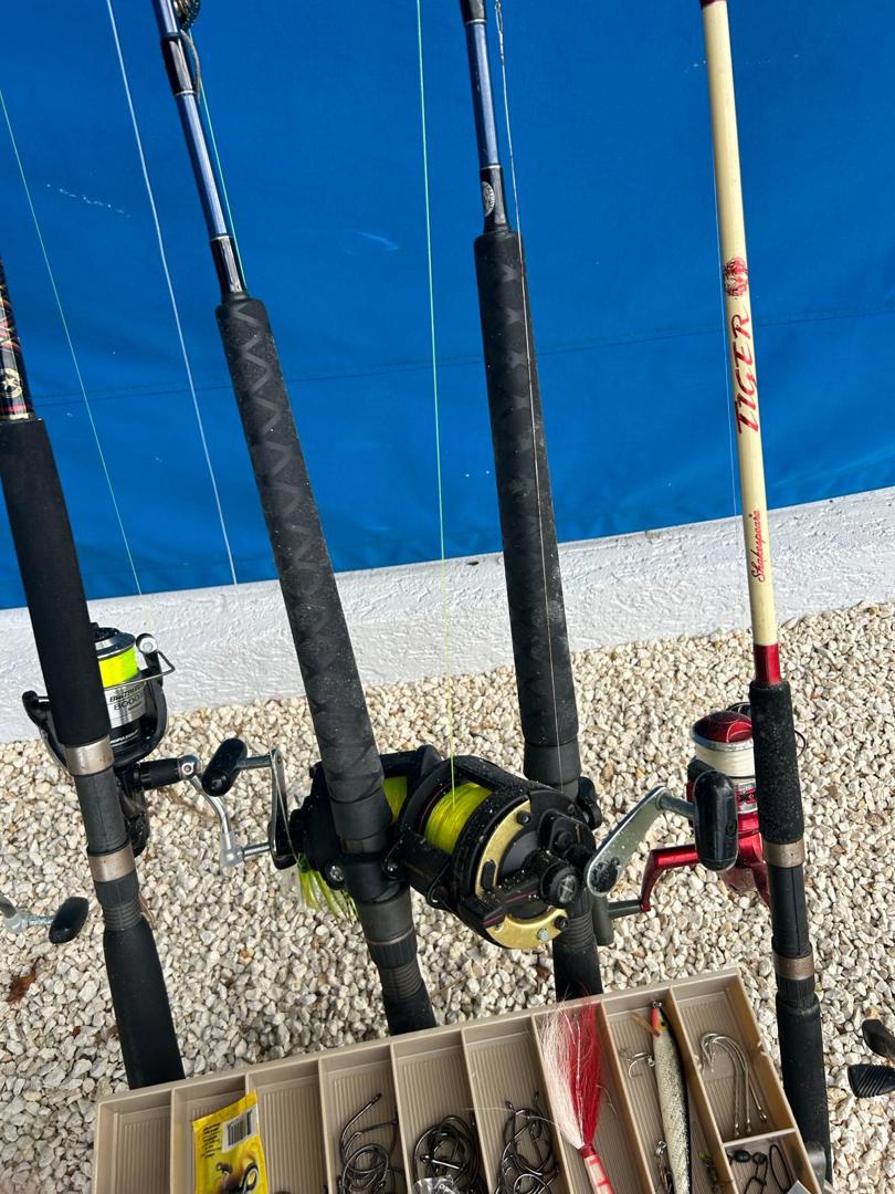 FISHING REELS AND RODS USED, FOR SALE - ecay