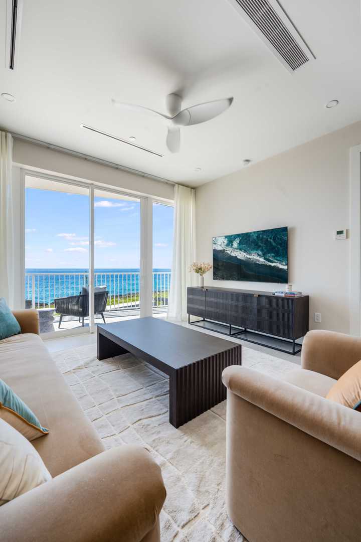 Ocean Front Penthouse New Luxury 3 bed 3 bath, (1&2 beds too)Rooftop ...
