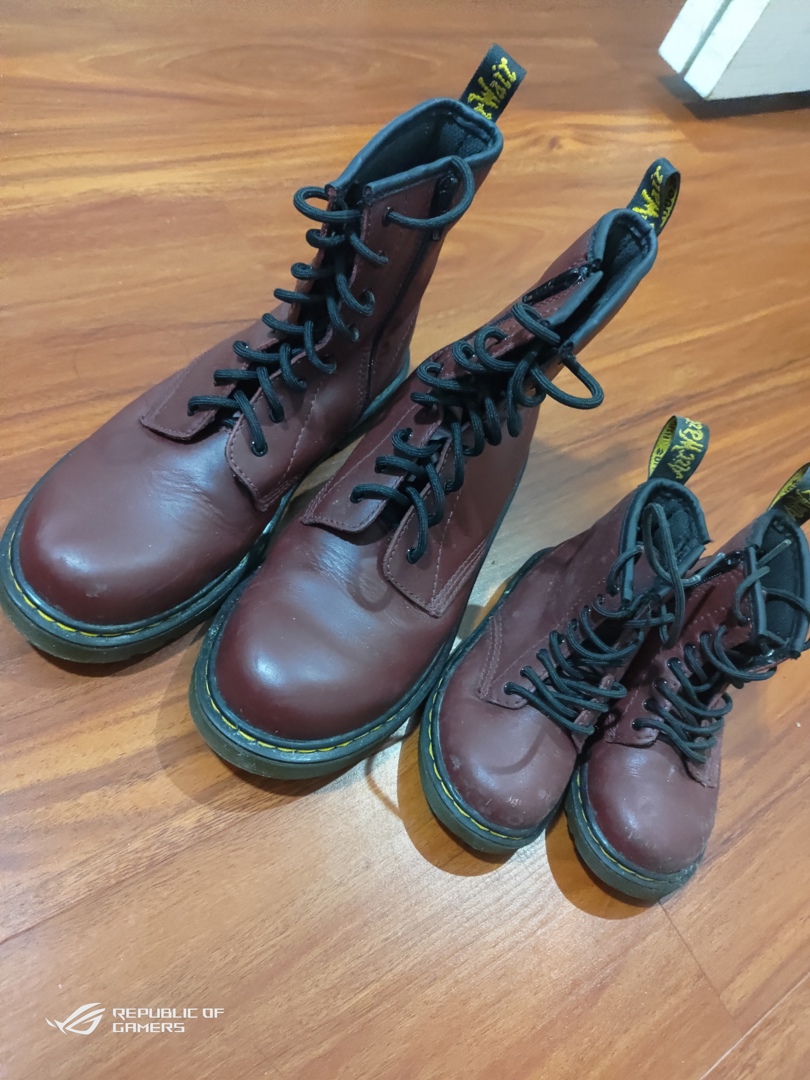 Mommy and daughter Dr.Martens ecay