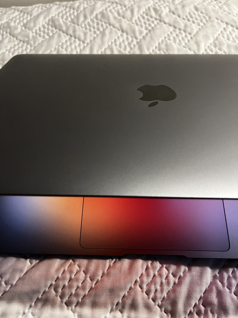 Apple MacBook Air - M1 Chip - Space Grey - ecay