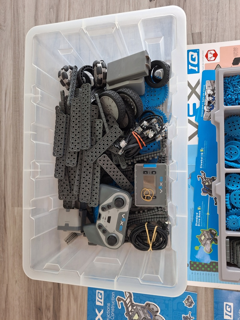 VEX IQ Robotics Super kit plus Competition add-on Kit - ecay