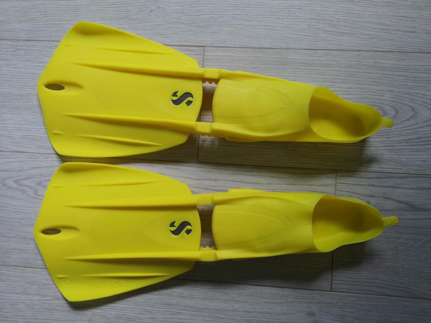 ショッピング公式店 Scubapro Seawing Nova Fins Yellow Size L