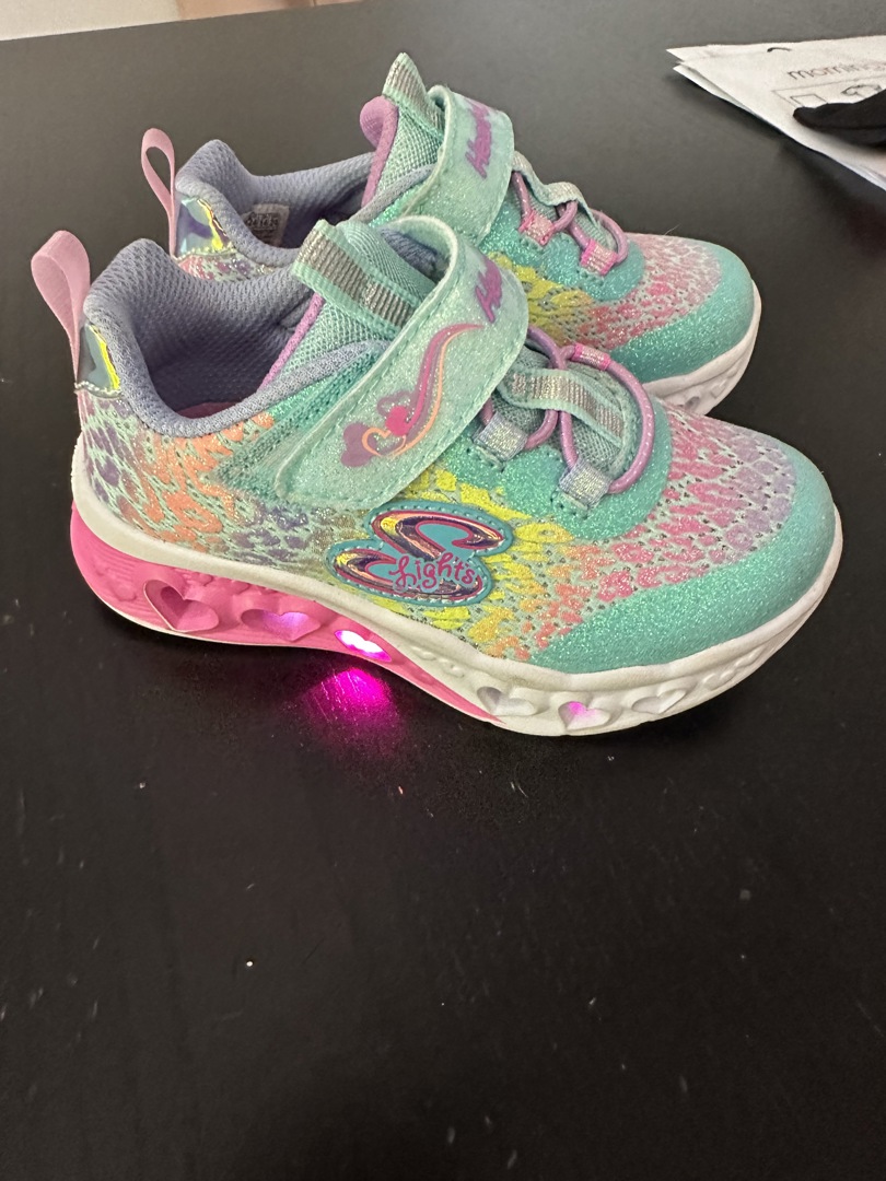 Children's skechers hot sale light up