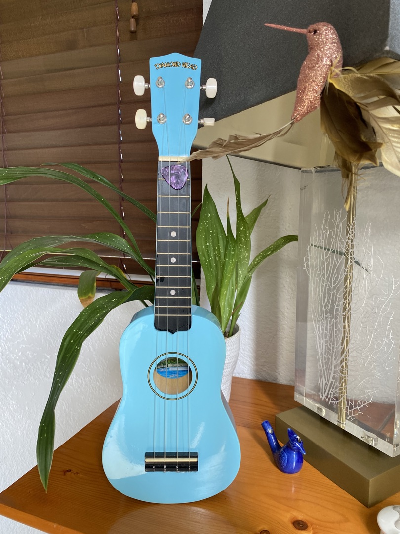 Diamond Head Ukulele ecay