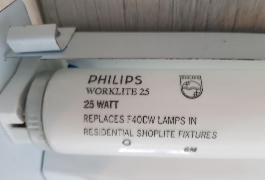 philips worklite 25 f40cw