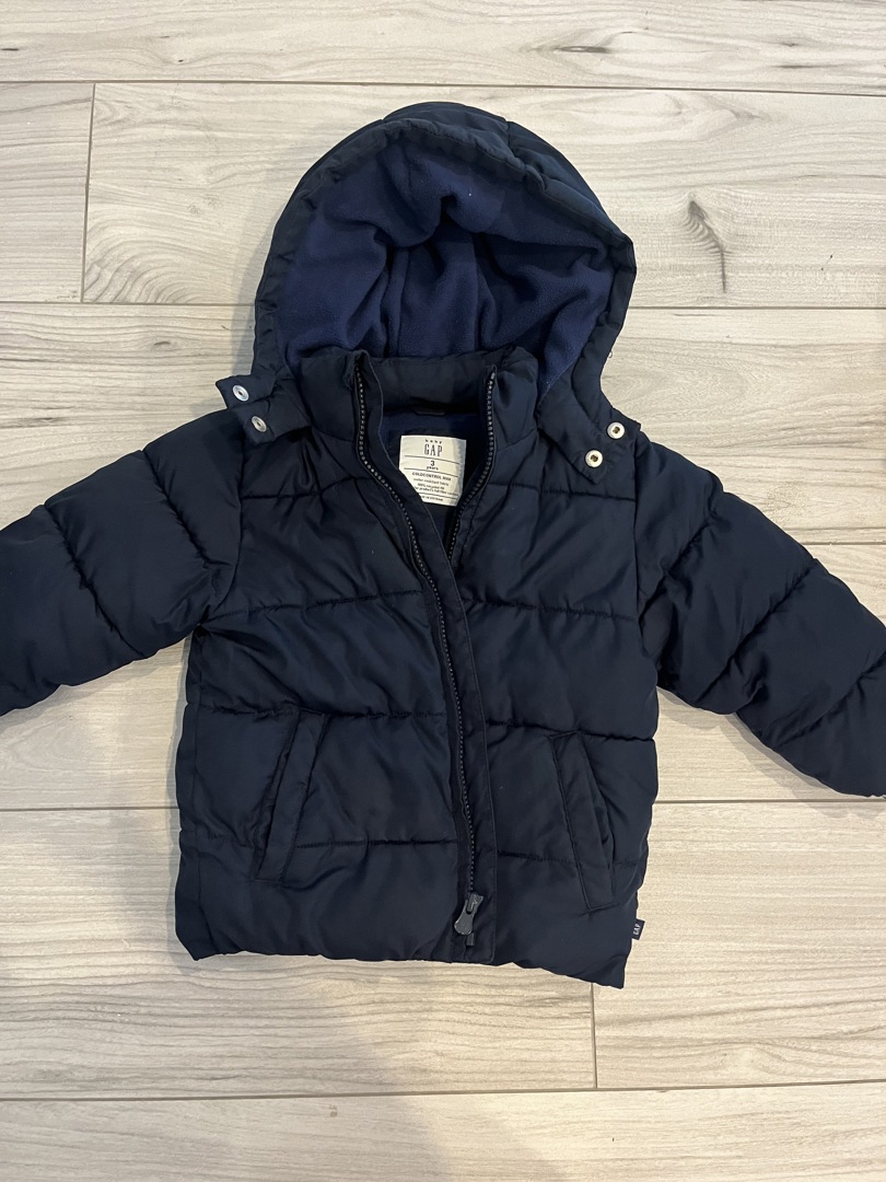GAP kids navy blue puffer winter coat size 3T ecay