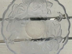 Scalloped Pearlware Rim Rose Glass Bowl – Scalloped Rim - ecay
